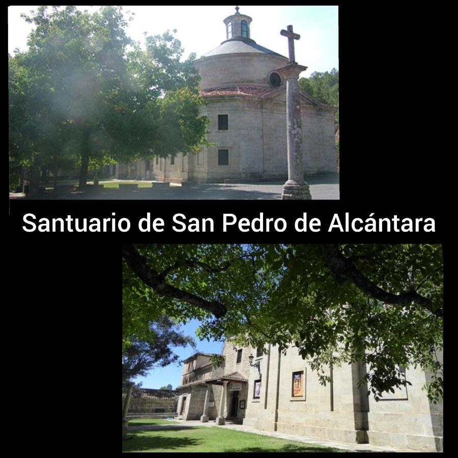 Los Callejones Arenas de San Pedro Exterior photo
