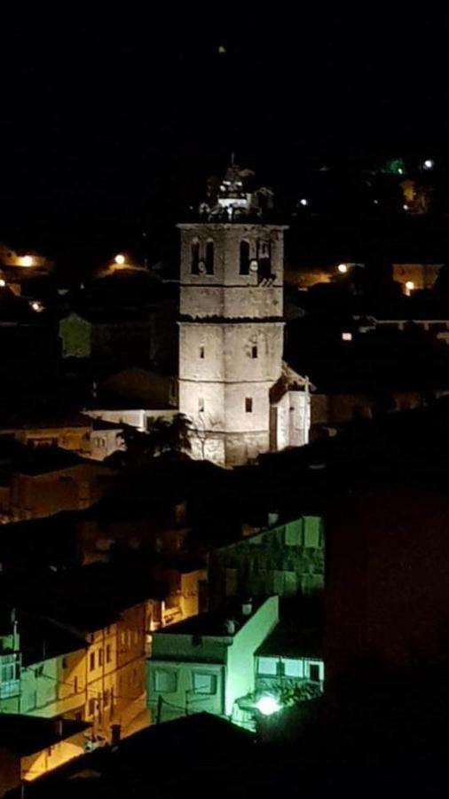 Los Callejones Arenas de San Pedro Exterior photo