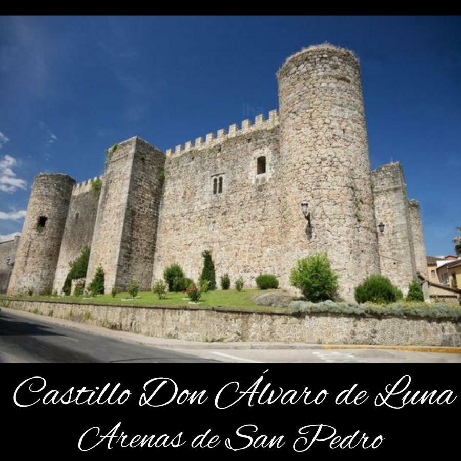 Los Callejones Arenas de San Pedro Exterior photo